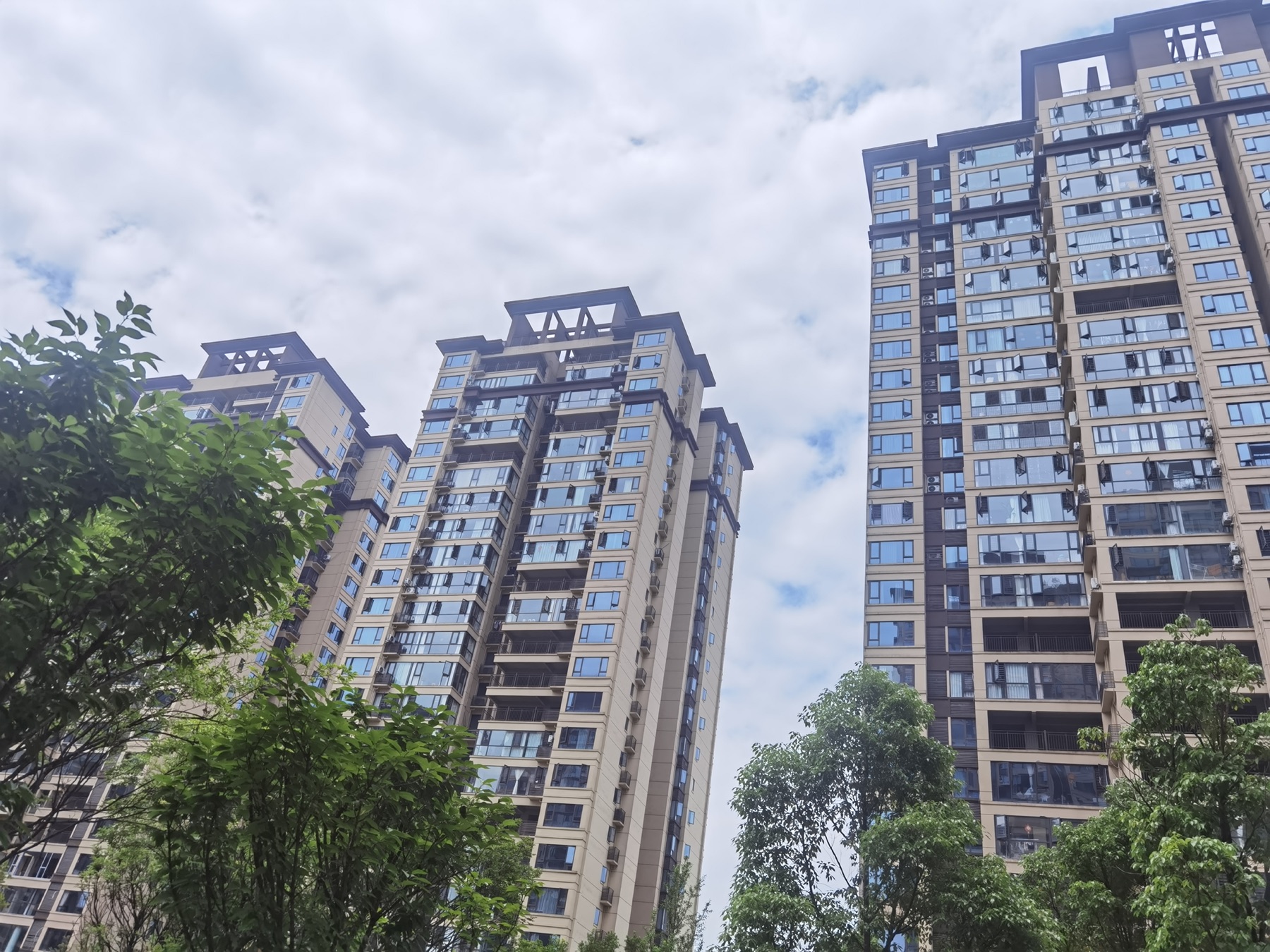 文璟上府已交付楼栋实景